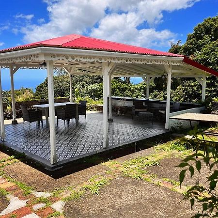 סן-קלוד Habitation La Reine Du Camp Chambres D'Hotes מראה חיצוני תמונה