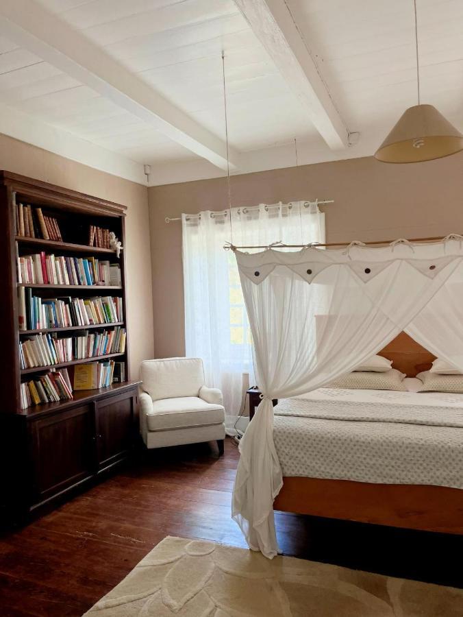 סן-קלוד Habitation La Reine Du Camp Chambres D'Hotes מראה חיצוני תמונה