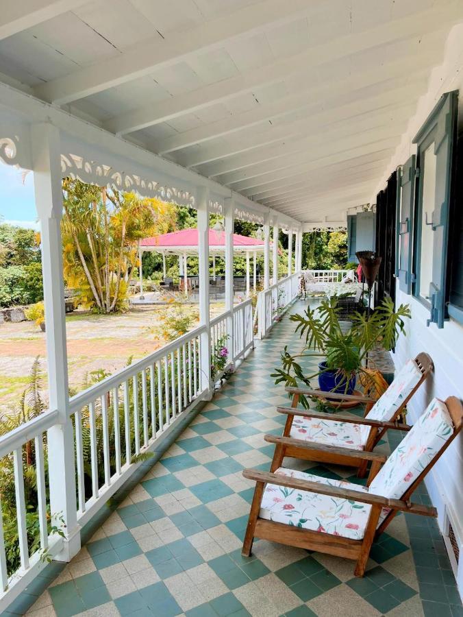 סן-קלוד Habitation La Reine Du Camp Chambres D'Hotes מראה חיצוני תמונה