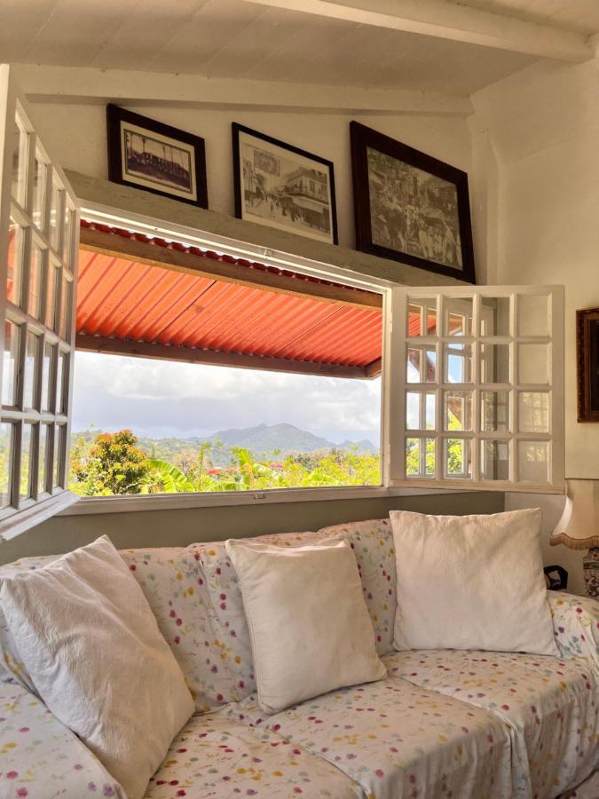 סן-קלוד Habitation La Reine Du Camp Chambres D'Hotes מראה חיצוני תמונה