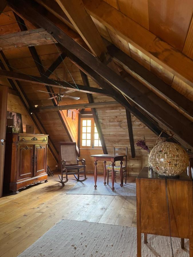 סן-קלוד Habitation La Reine Du Camp Chambres D'Hotes מראה חיצוני תמונה